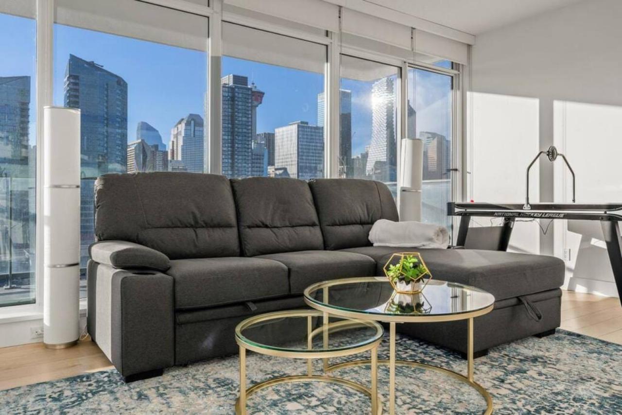 YYC Luxury Apartment On The 9Th Floor Near Stampede, Complimentary Wine, 2 Car Ug Parking מראה חיצוני תמונה