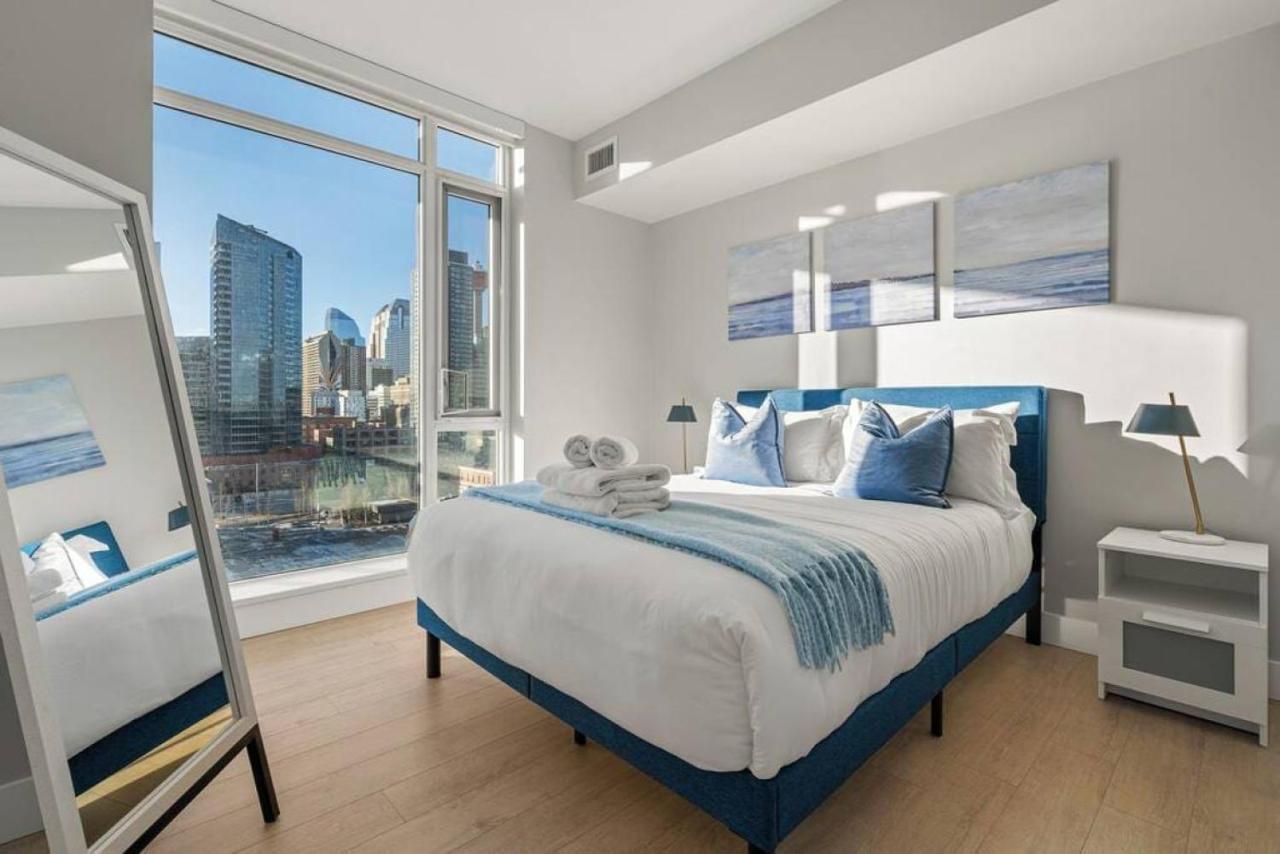 YYC Luxury Apartment On The 9Th Floor Near Stampede, Complimentary Wine, 2 Car Ug Parking מראה חיצוני תמונה